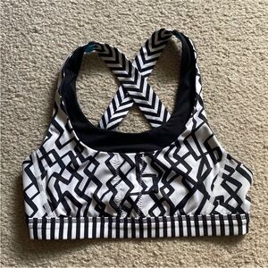 Lululemon bra (size 4)
